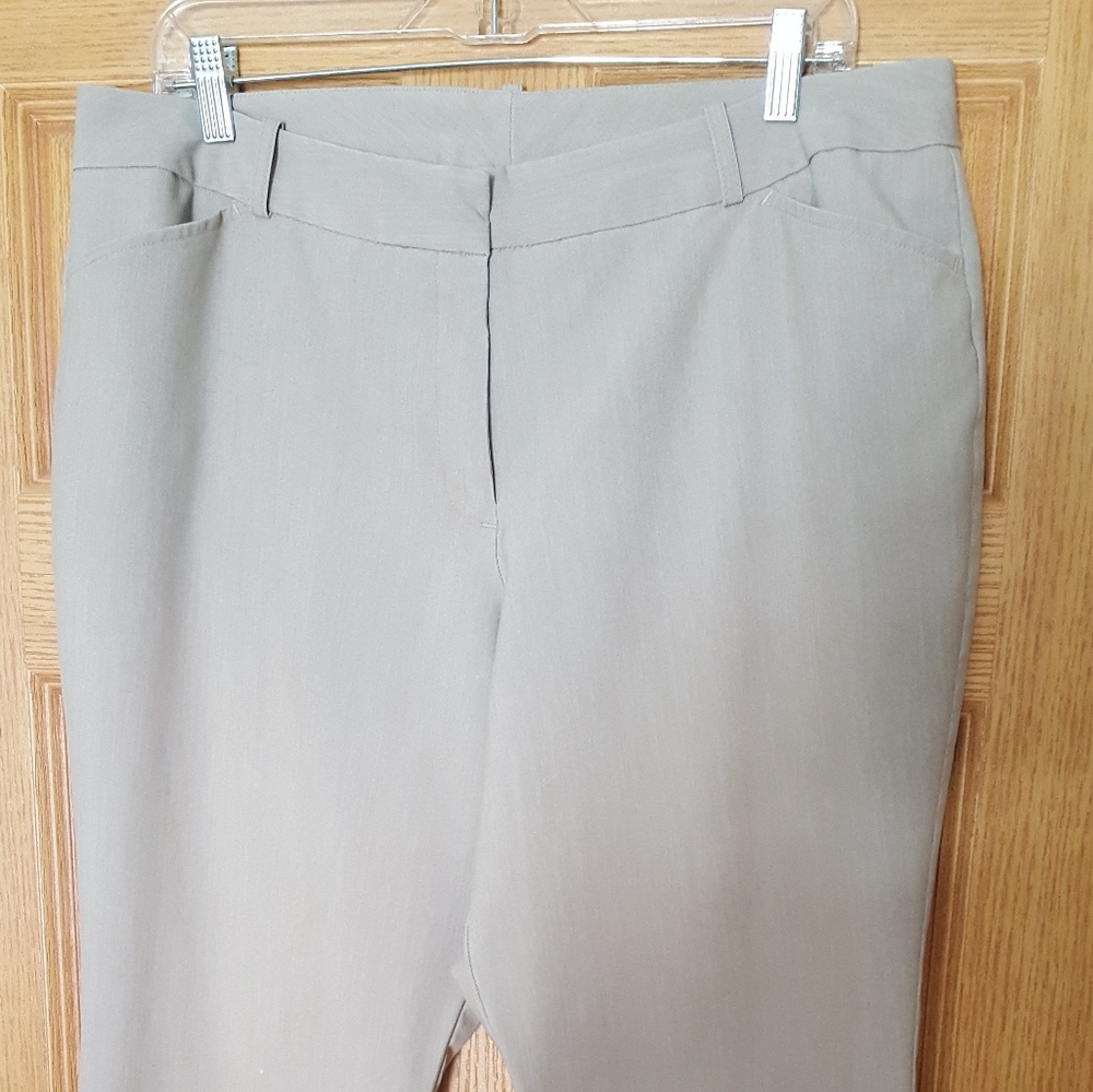 Worthington size 16 modern cut dress pants